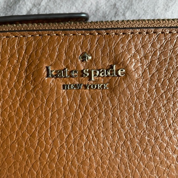 roulette small slim bifold wallet